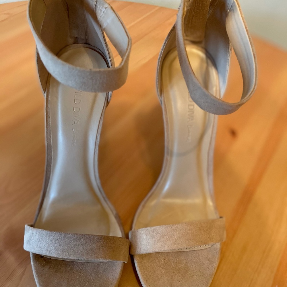 Nude faux suede pumps - Picture 5 of 5